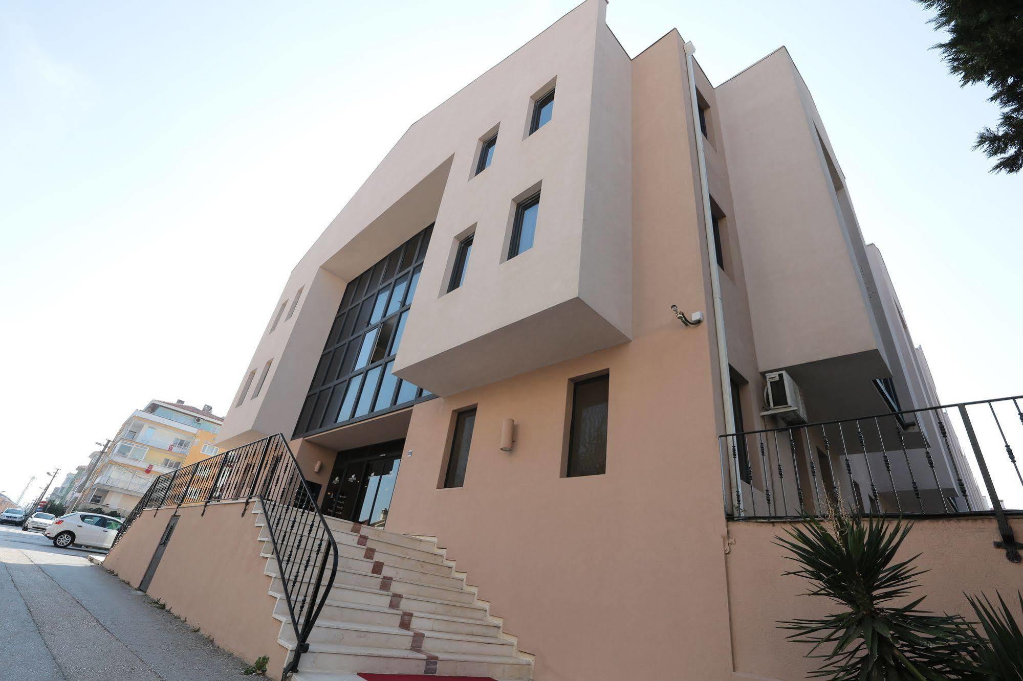 Montania Town Hotel Mudanya Exterior foto